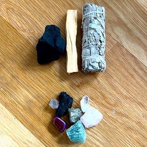 Smudge and Crystal Set for Energy Cleaning & Protection Sage Palo Salto Shungite